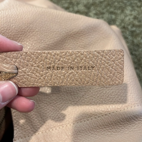 Blush colored American eagle bag. - Picture 4 of 5